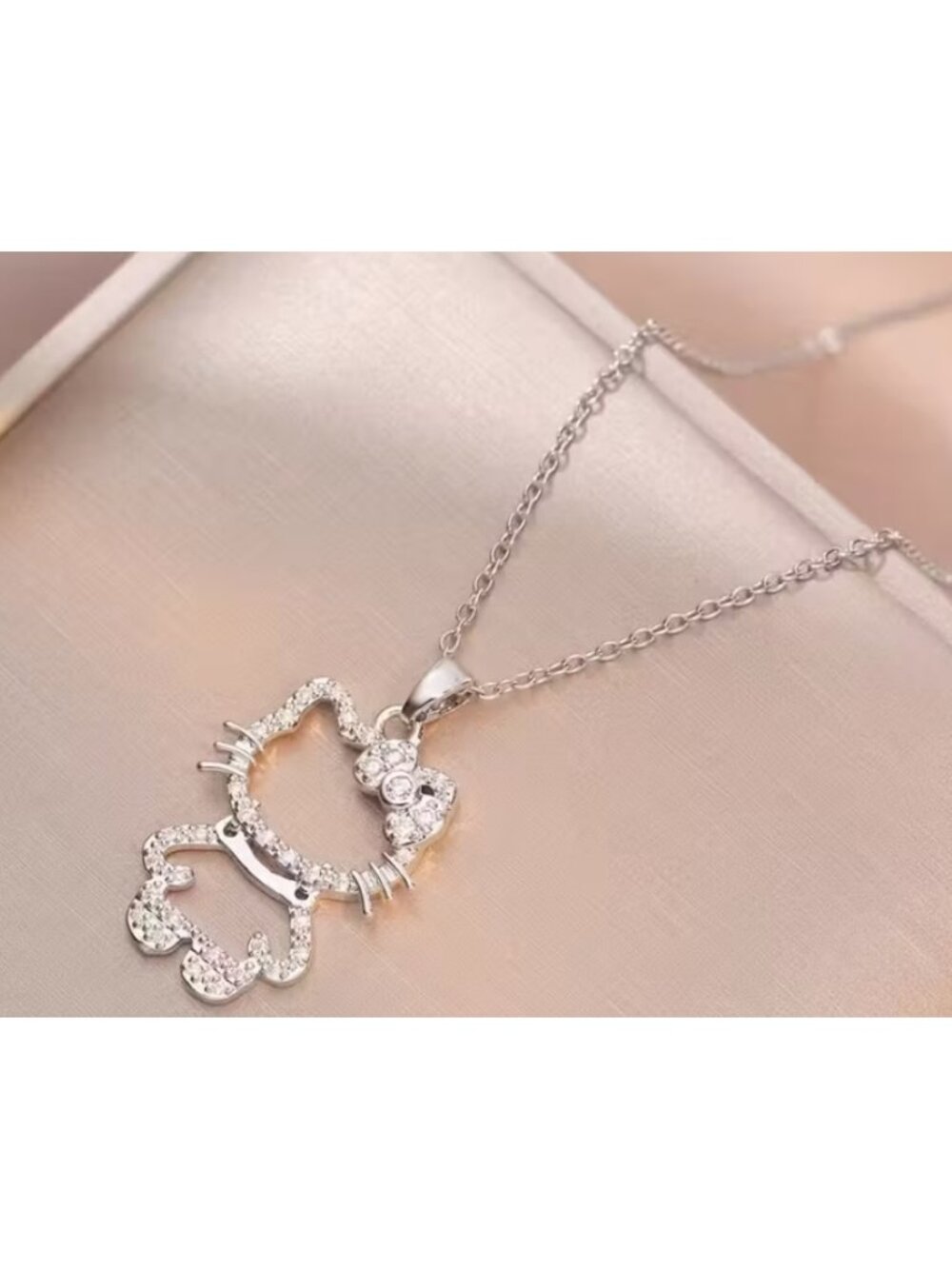 Hello Kitty Crystal Rhinestone Silver Pendant Necklace Light Luxury & Ultra Cute